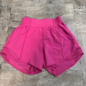 Lululemon Hotty Hot Sonic Pink- size 2